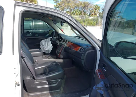 2012 Chevrolet Tahoe Lt z USA, uszkodzony, nr VIN 1GNSCBE03CR161244